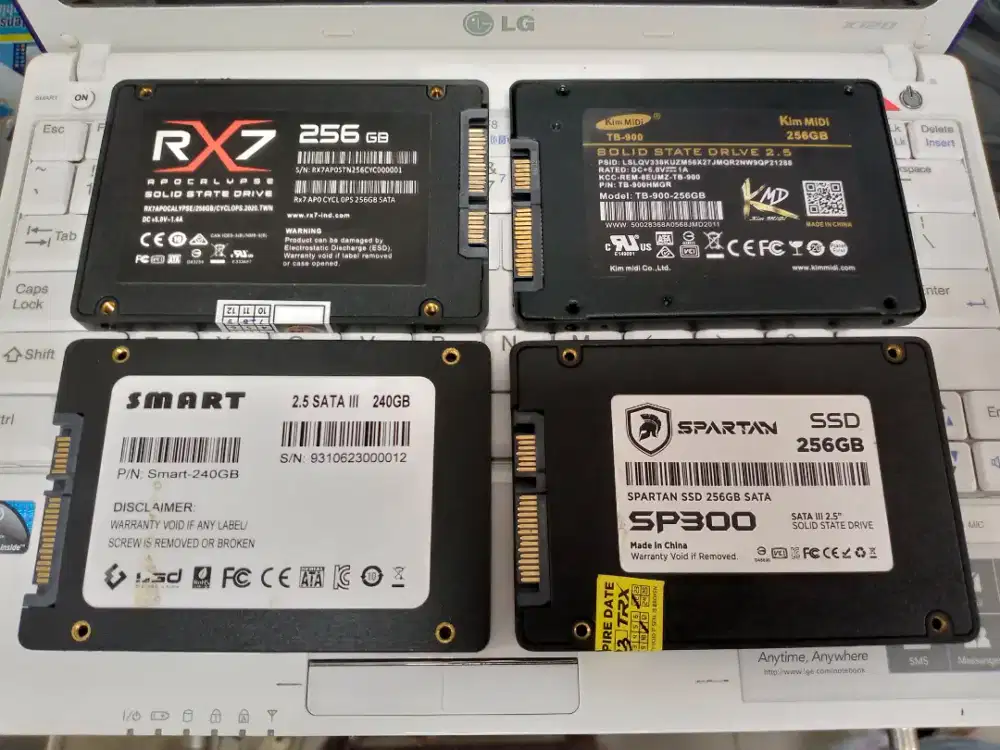 JUAL SSD SATA 256GB BUAT LAPTOP AT PC NYA BIAR JD SAT SET UDAH ADA WIN