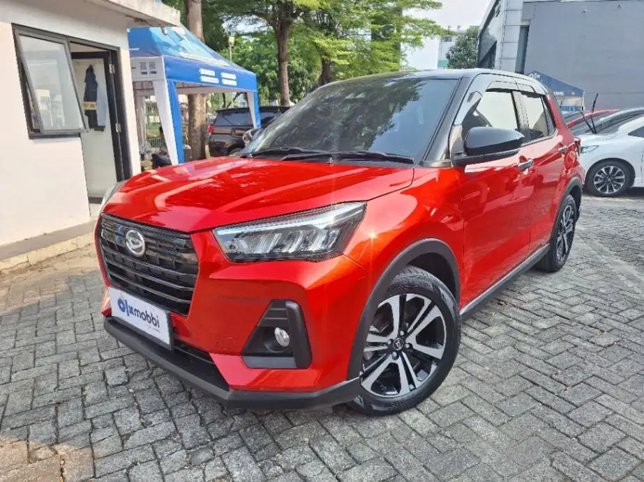 DP MURAH Daihatsu Rocky 1.0 R ASA Bensin-AT 2022 Merah CUIAB