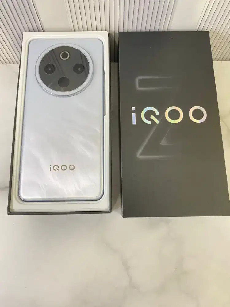 SECOND IQOO Z10 5G 8+8/256