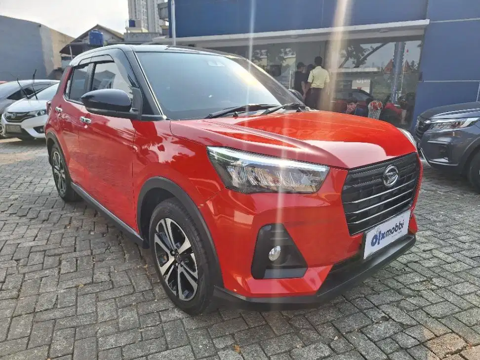 DP MURAH Daihatsu Rocky 1.0 R ASA Bensin-AT 2022 Merah CUIAB