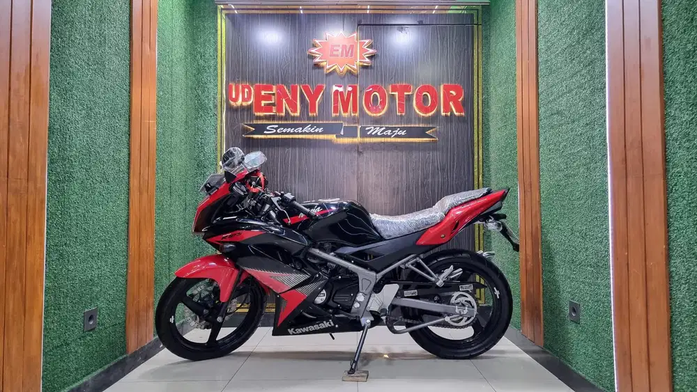 UD ENY MOTOR - Kawasaki Ninja RR thn 2014 fresh