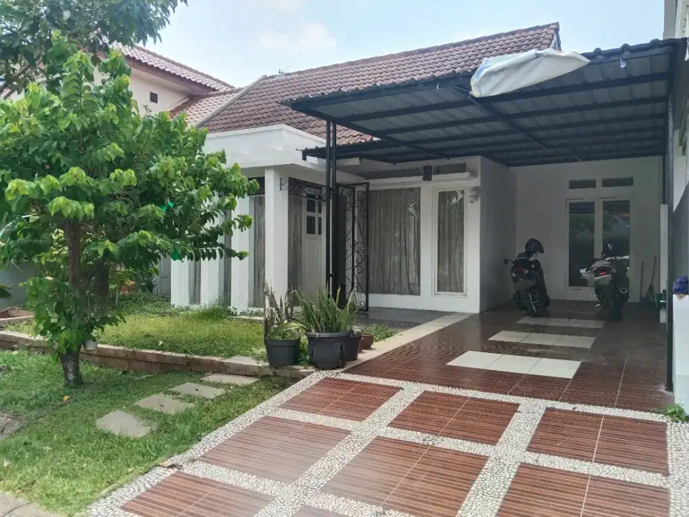Dijual Rumah LT 180 M² Di Graha Taman Bunga Bsb City