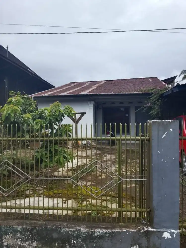 Dijual tanah dan rumah