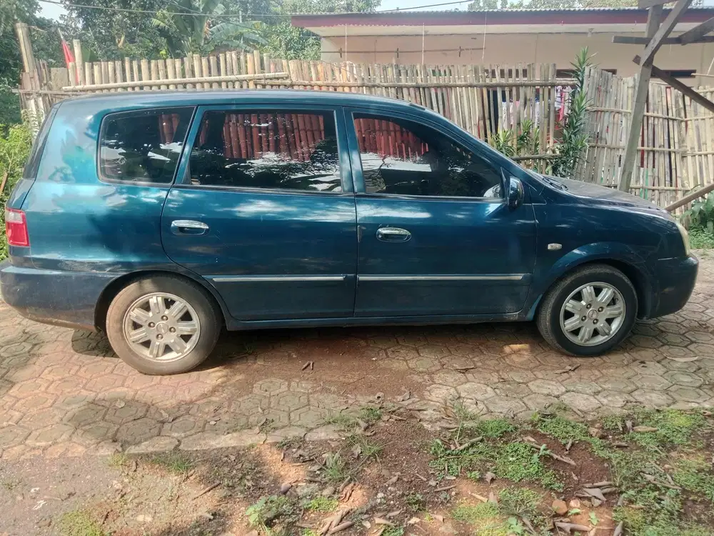 Kia Carens 2006 Bensin