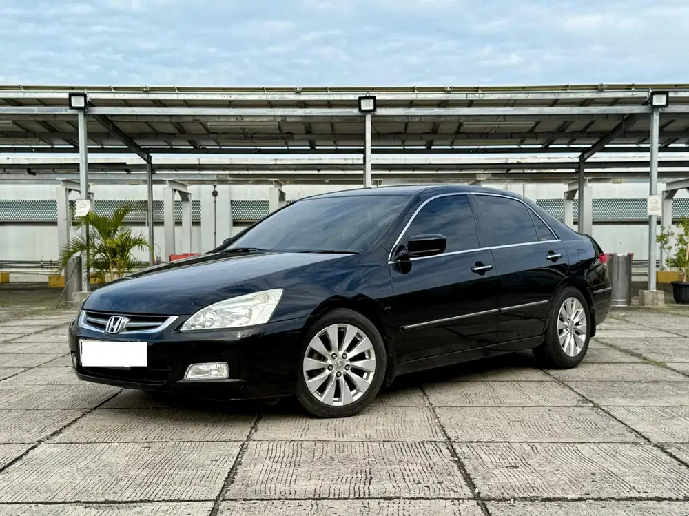 Honda Accord 2004 Bensin