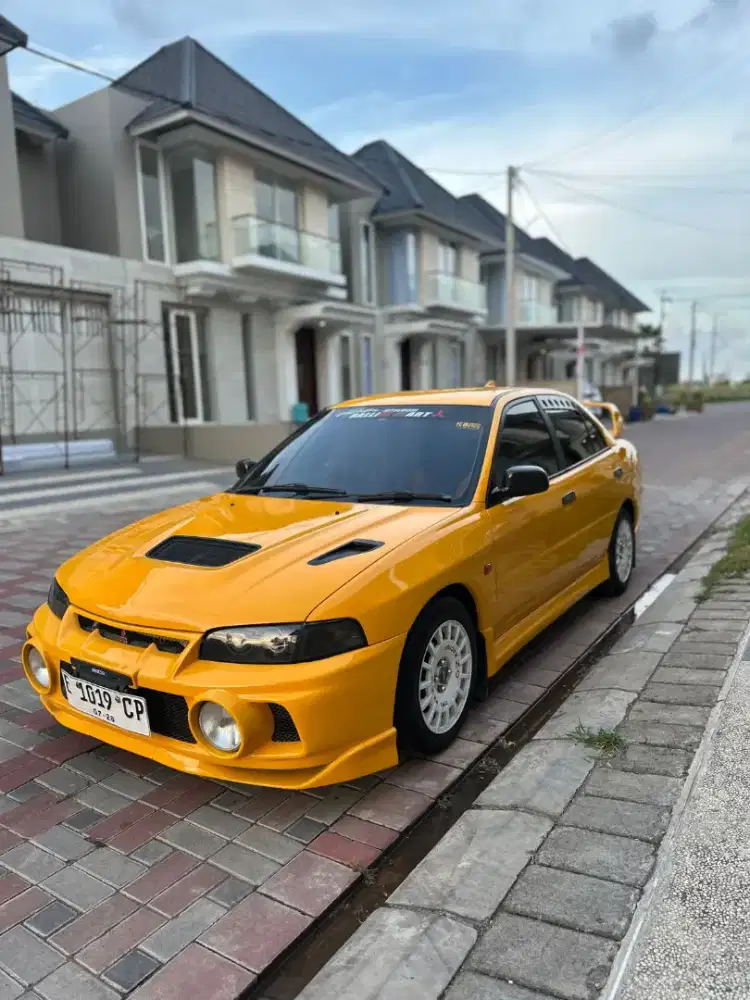Mitsubishi lancer dijual cepat 2001 103 aja, BU, segera kontak sy