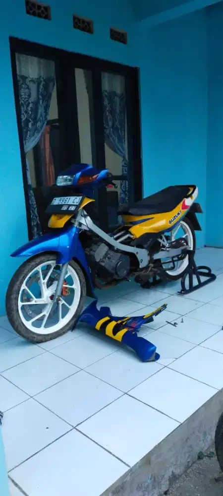 Suzuki satria tahun 2002