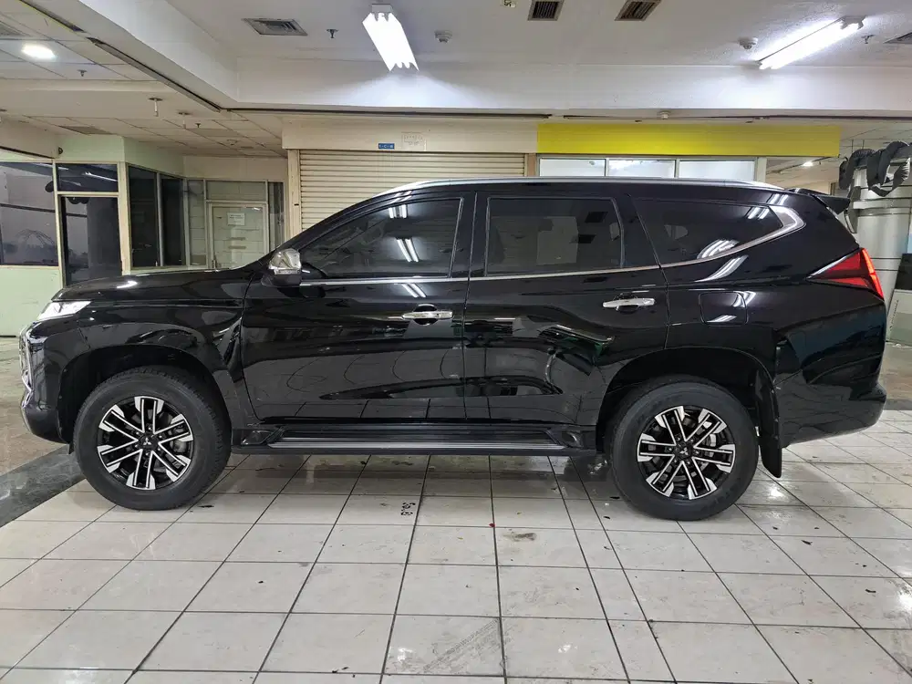 MITSHUBISI PAJERO SPORT DAKAR 4X2 2022 HITAM