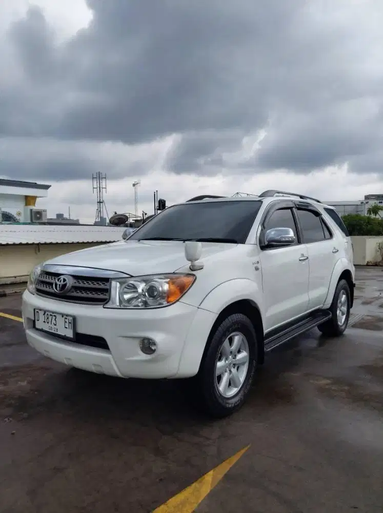 toyota fortuner diesel 2010 antik