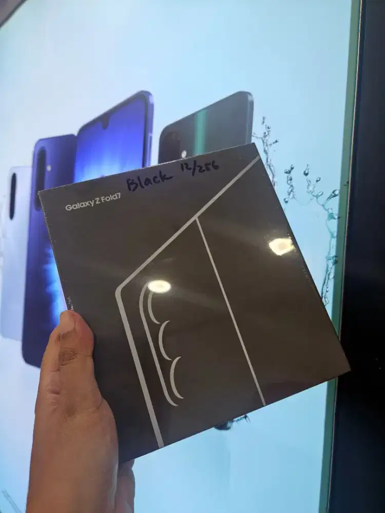SAMSUNG GALAXY Z FOLD 7 256GB GARANSI RESMI 1 TAHUN SEIN NEW