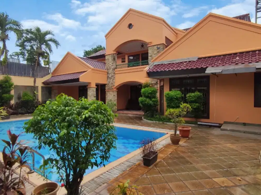 Disewakan Rumah Area Lebak Bulus