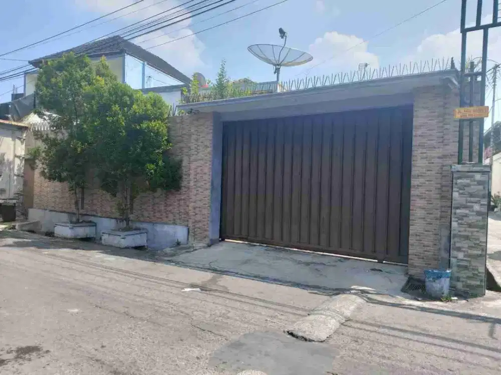Rumah Bagus Minimalis Tengah Kota di Jagalan Jebres Solo.