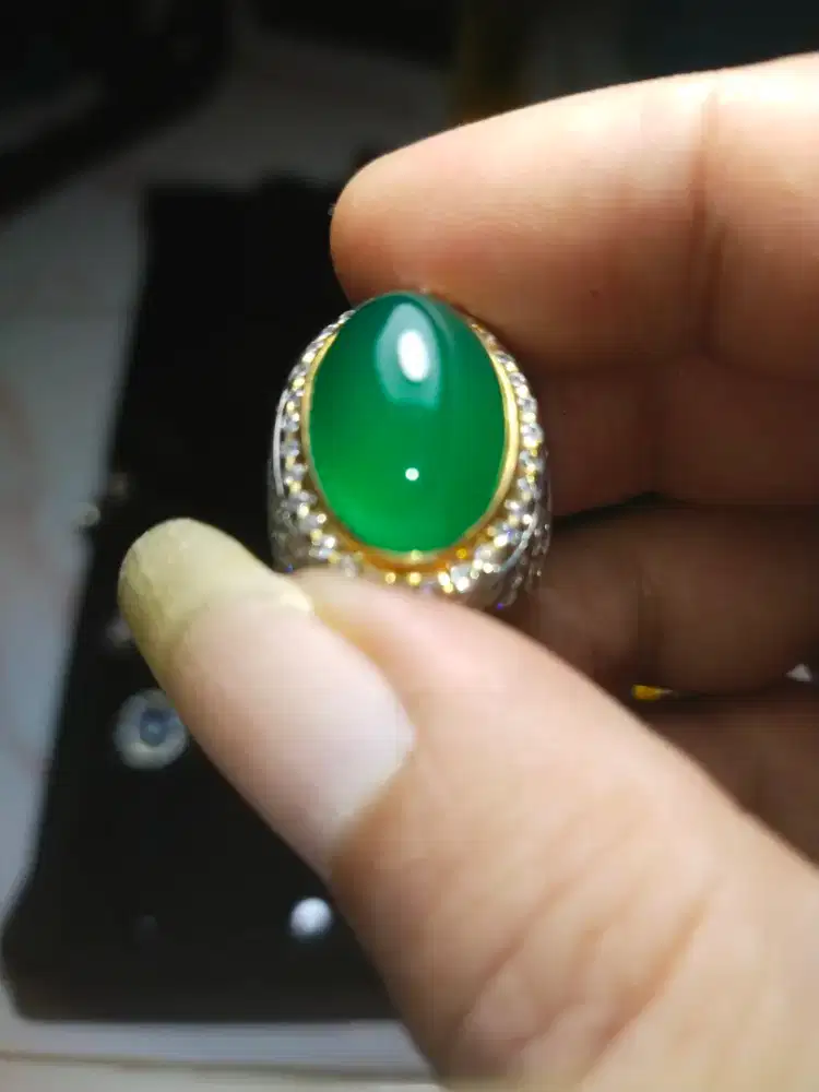 Cincin Natural Hijau Garut Dim.19.1x14.1x9.4 Mewah