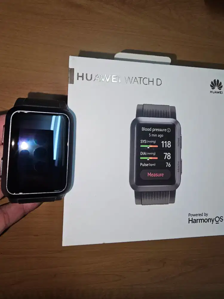 Huawei Watch D smart watch, alat ukur tekanan darah