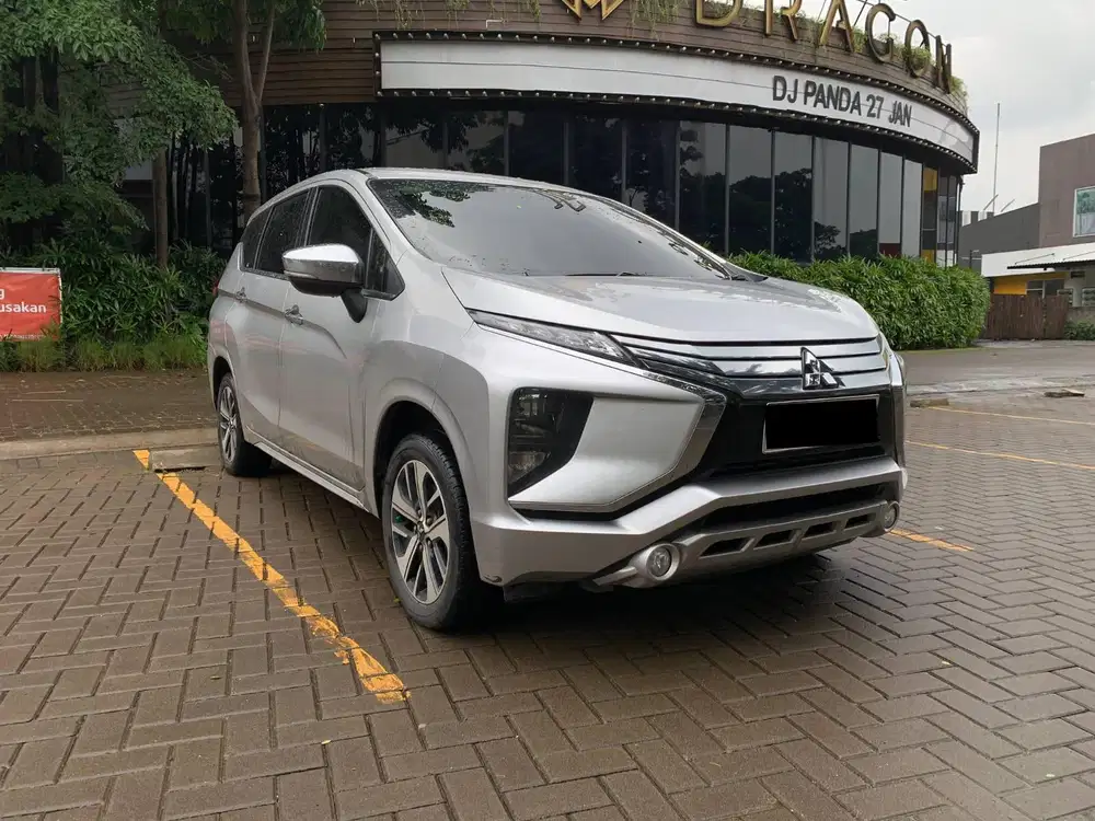 MITSUBISHI XPANDER ULTIMATE AT MATIC 2018 SILVER, KM 134RB