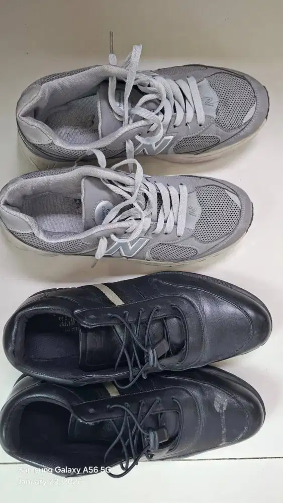 Jual 2 (dua) Pasang Sepatu Pria