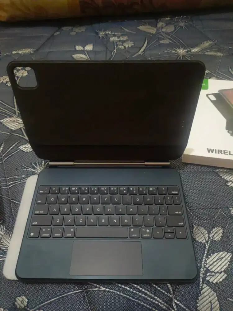 Wireless Keyboard Case Ipad