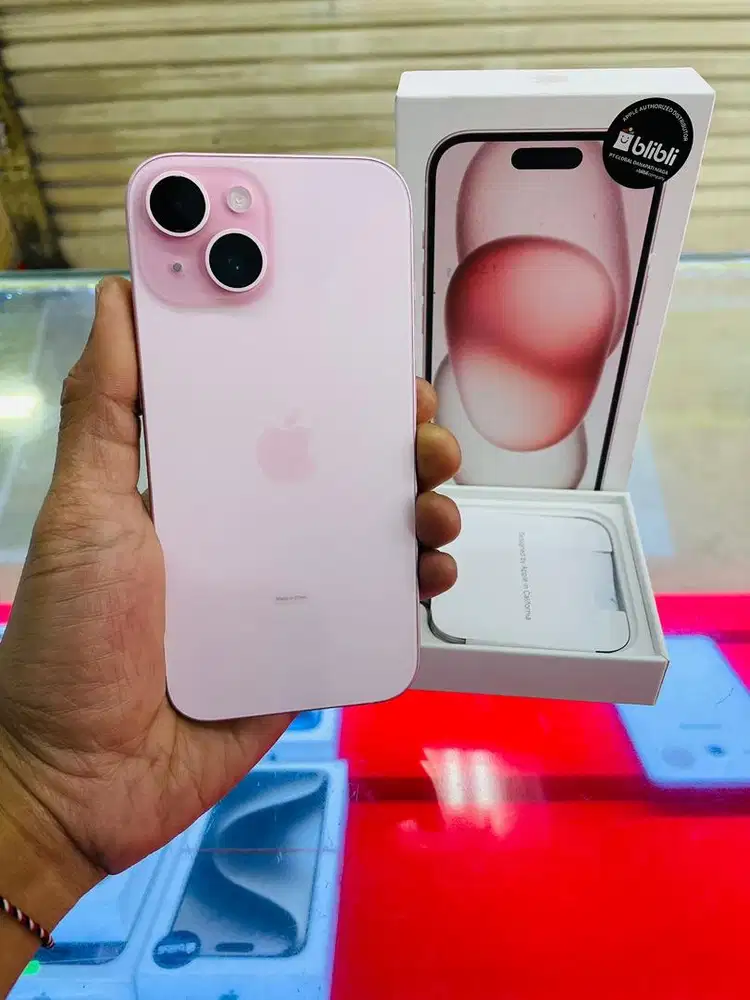 Iphone 15 128gb pink mulus like new garansi panjang