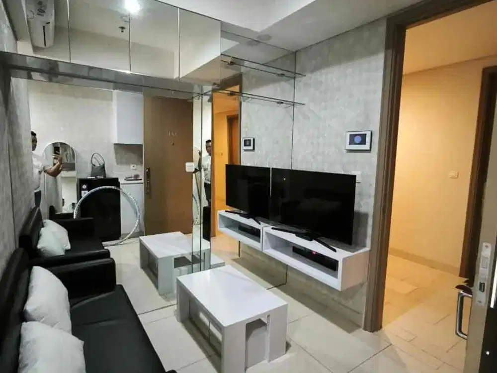 apartemen gold coast pik