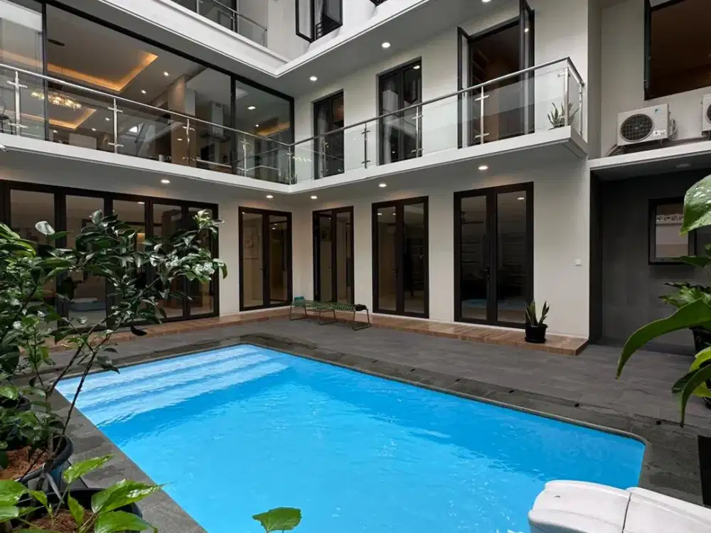 FOR SALE MEGA KUNINGAN NEWLY RENOVATED TROPICAL HOUSE EXCLUSIVE AREA DALAM KOMPLEK ONE GATE