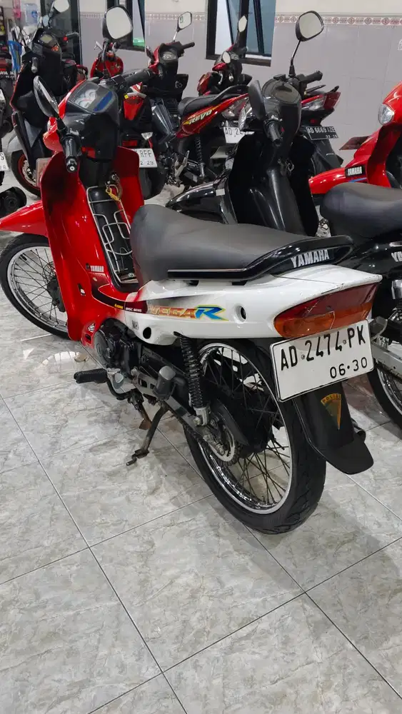 Vega r 2004 murah