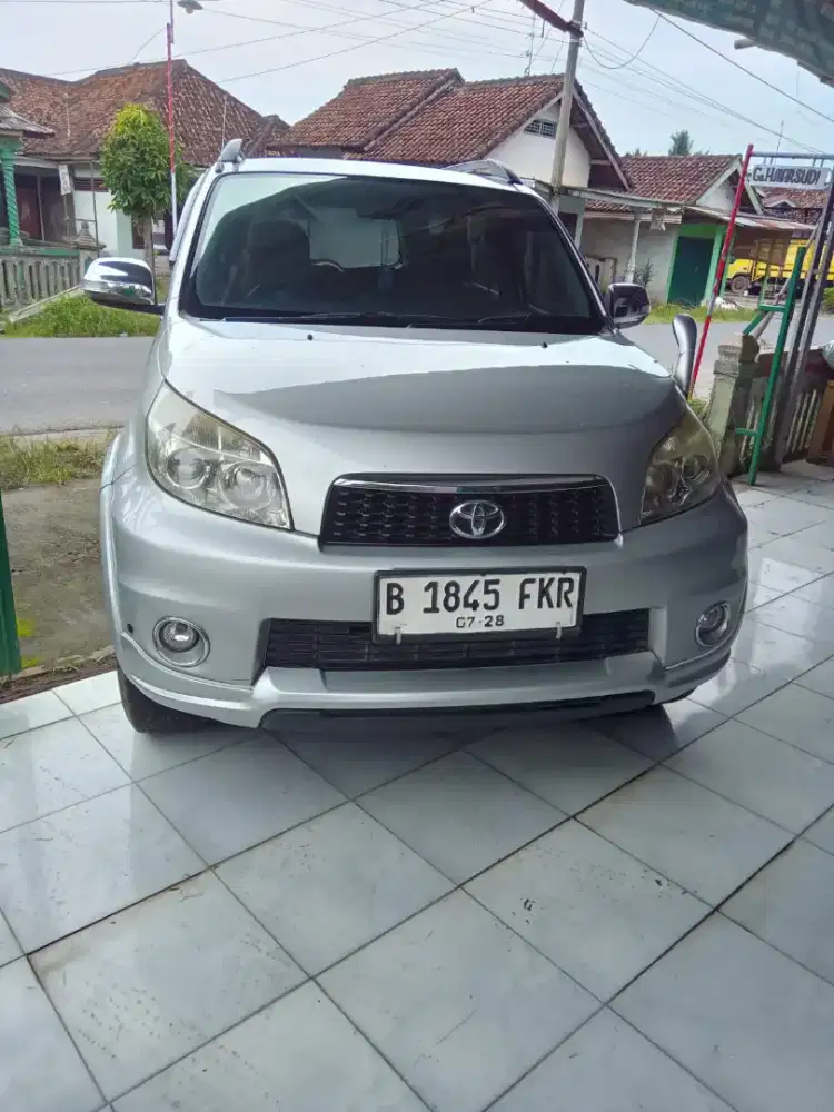 Toyota Rush 1.5 MT 2013