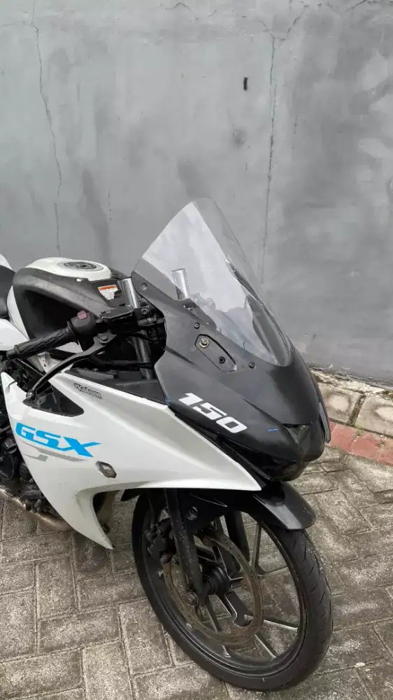 GSX R thn 2019 terawat mesin sehat taat pajak doble jreng