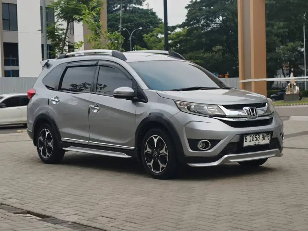 [LOW KM] Honda BRV E prestige AT 2017