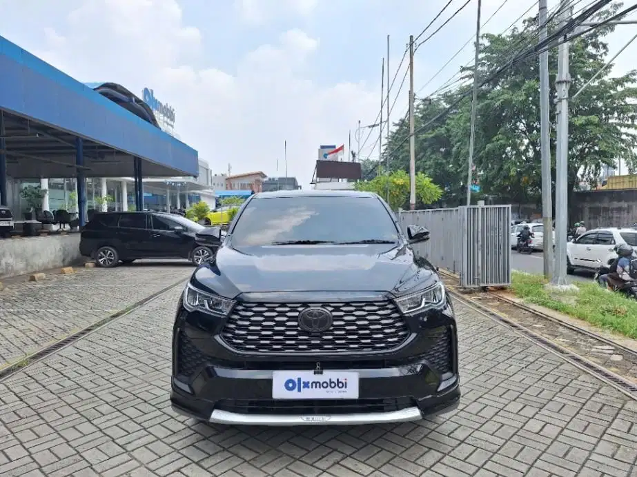 DP RINGAN Toyota Kijang Innova 2.0 Zenix V CVT Bensin-AT 2022 Hitam CD
