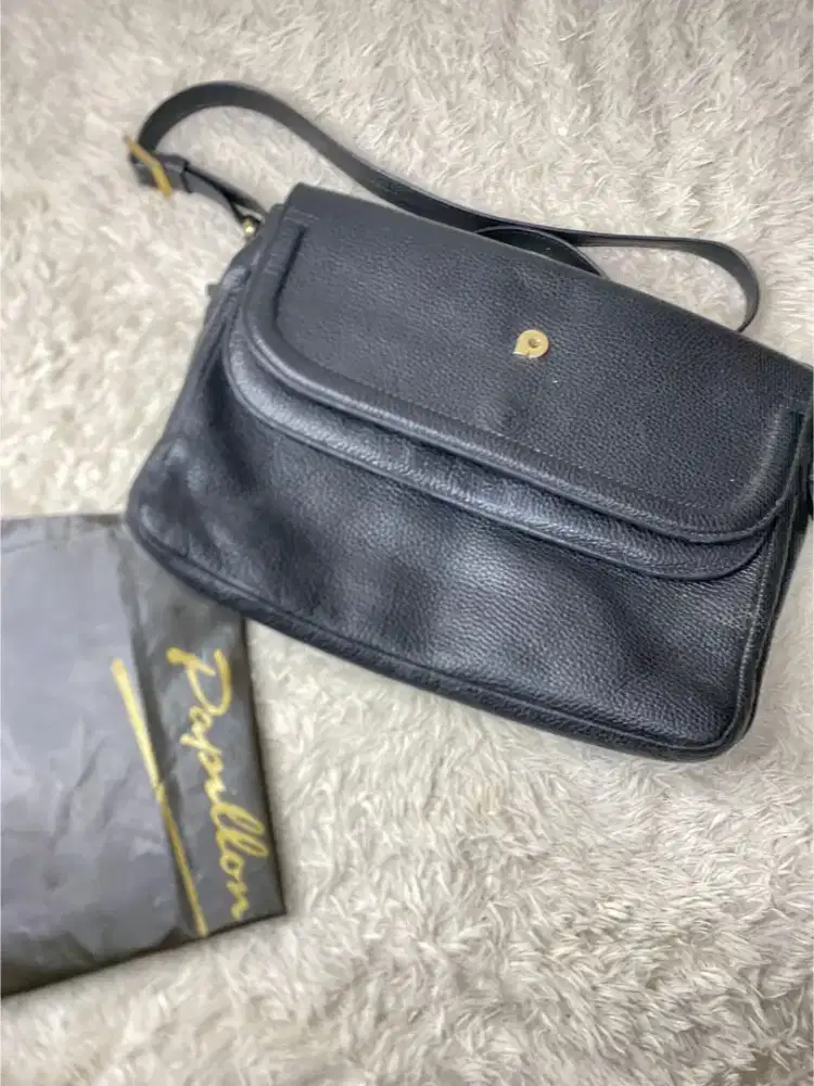 Tas papilon kulit asli warna hitam prelove