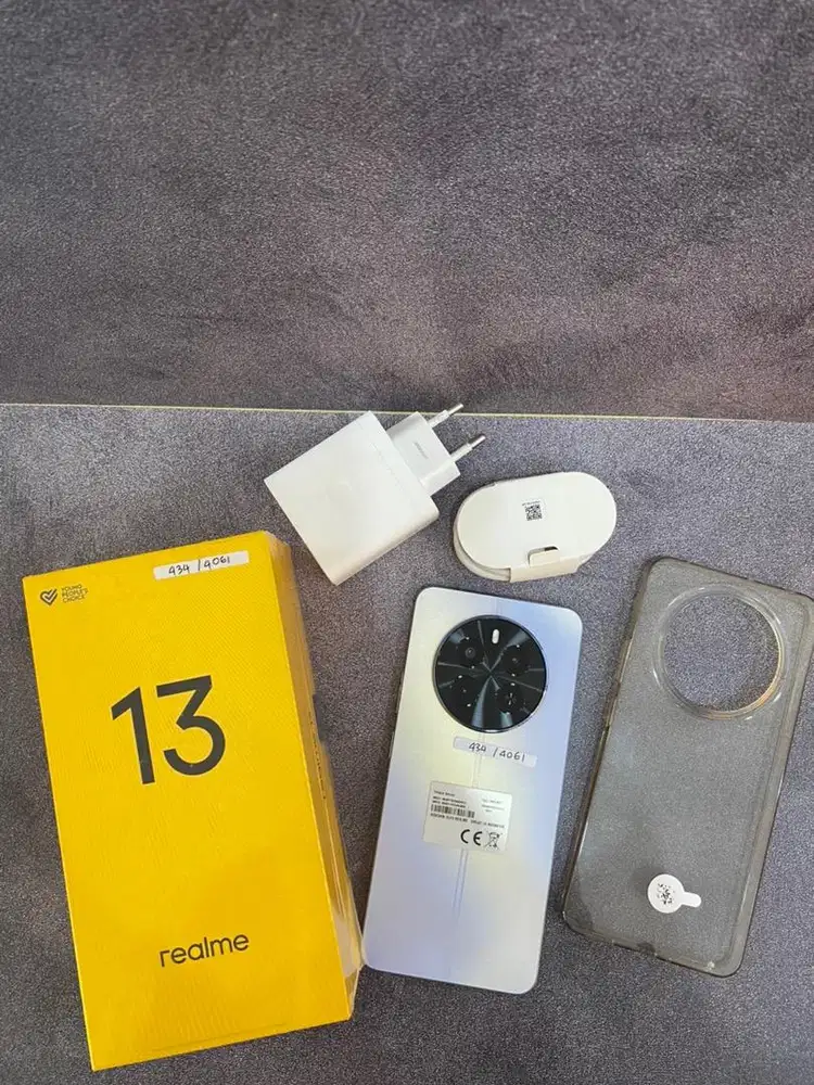 Realme 13 ram 8/128 gb