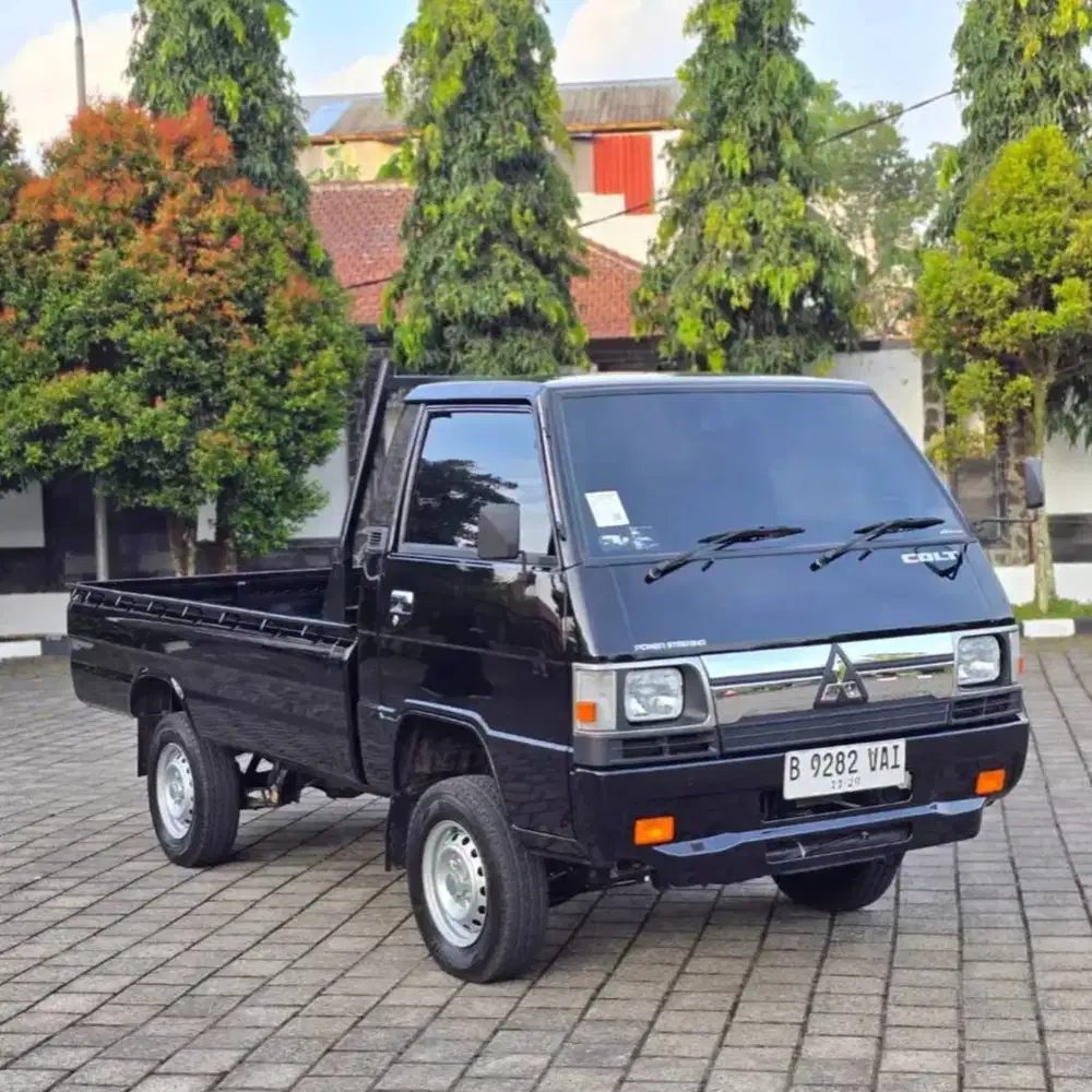 Mitsubishi L300 Pick Up 2024