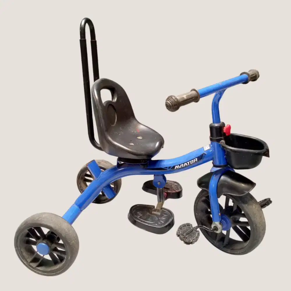 Sepeda anak Aviator roda tiga