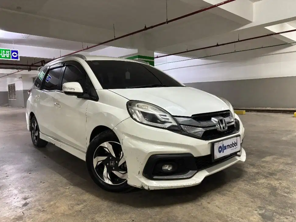 DP MURAH Honda Mobilio 1.5 RS Bensin-AT 2015 Putih CZKAB