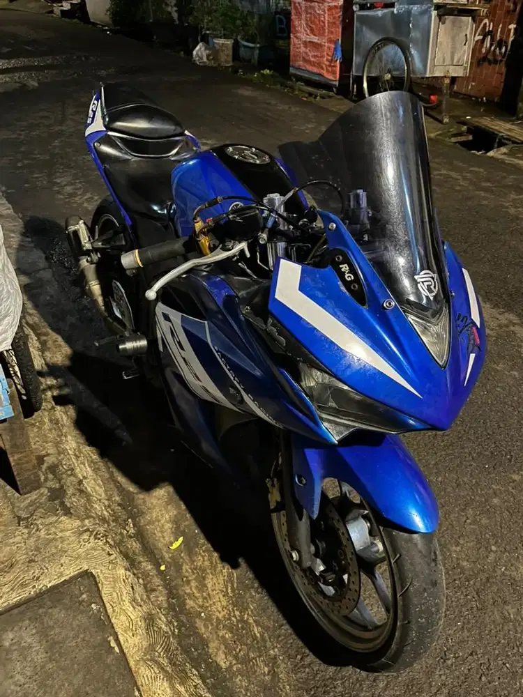 Yamaha YZF R25 2016