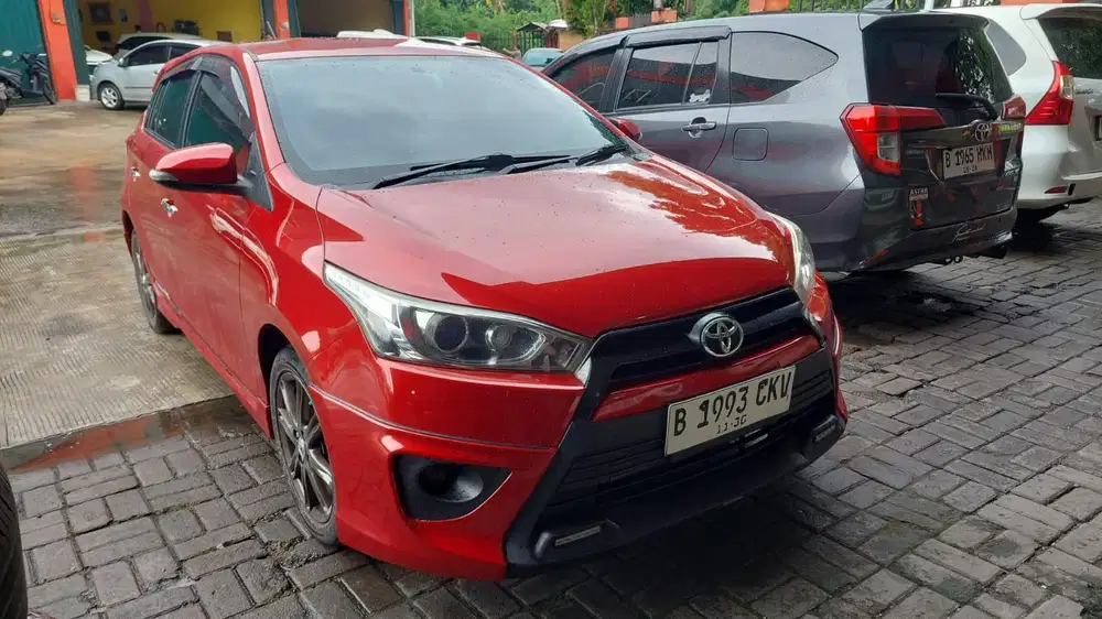 TOYOTA YARIS TRD S AT 2015