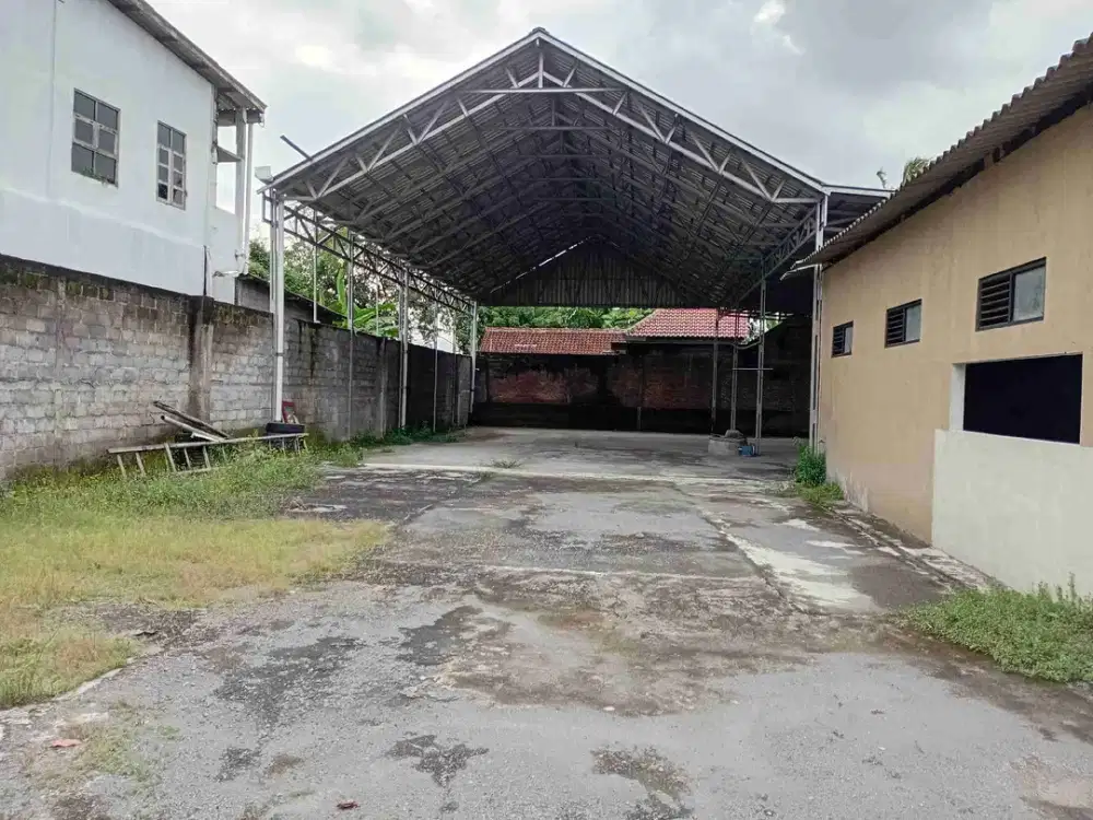 Gudang disewakan strategis siap pakai di Sewon Bantul