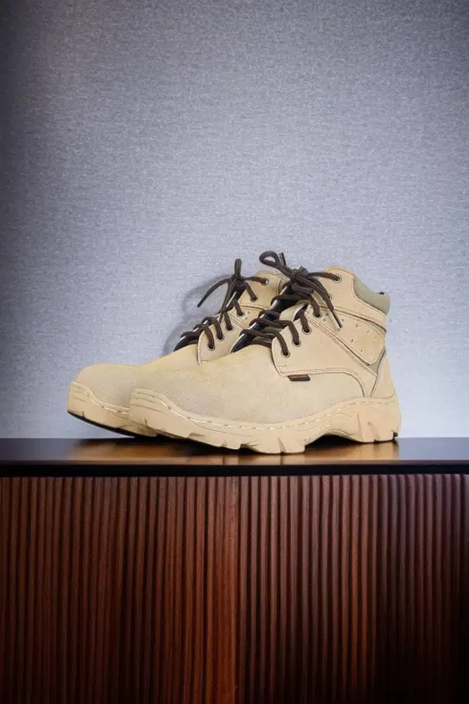 Harga miring Sepatu safety satpam Cileungsi