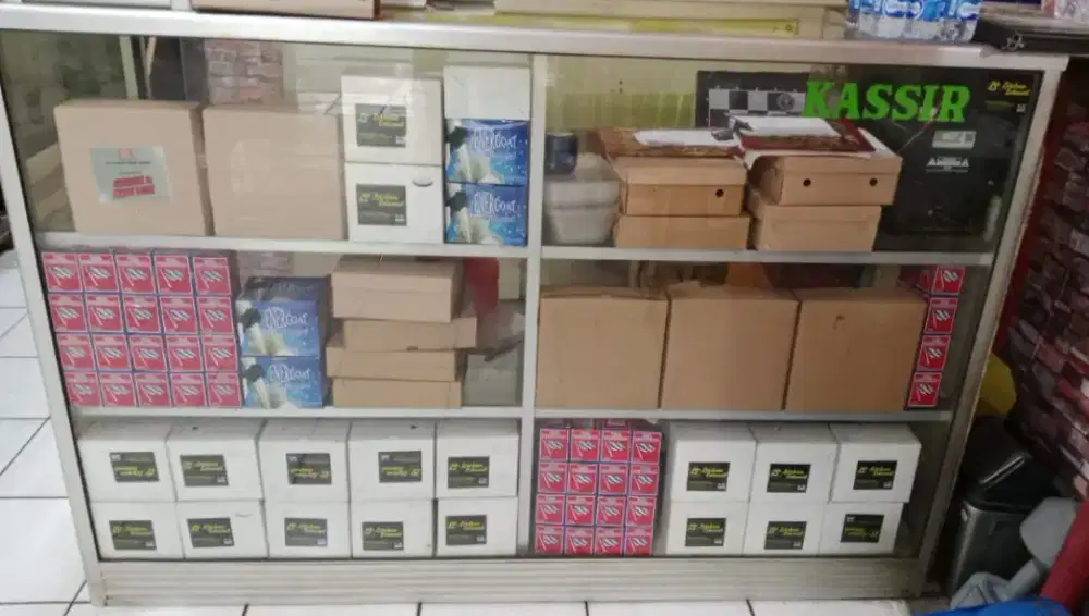 Jual Cepat Etalase Bekas
