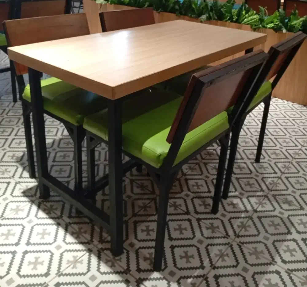 JUAL MEJA KURSI EX CAFE/RESTO/KULINER