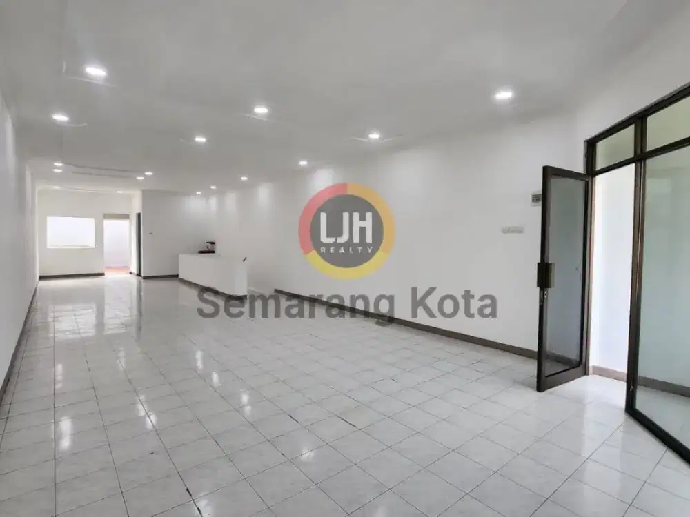 Ruko mewah di jalan MT Haryono