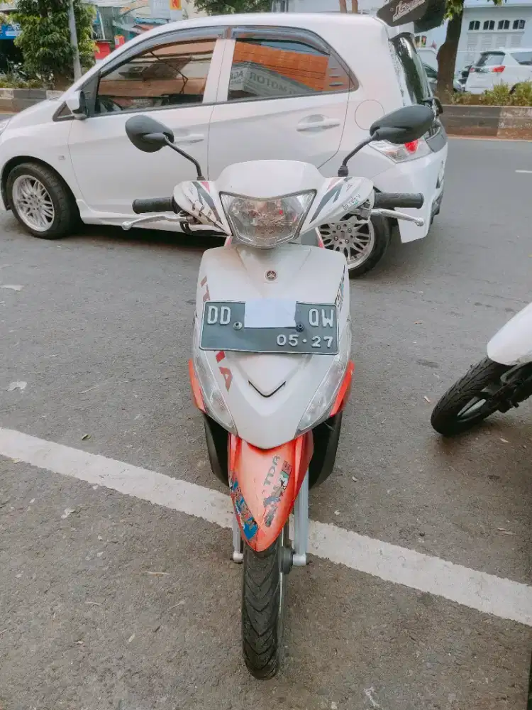 Yamaha Mio J 115cc merah putih