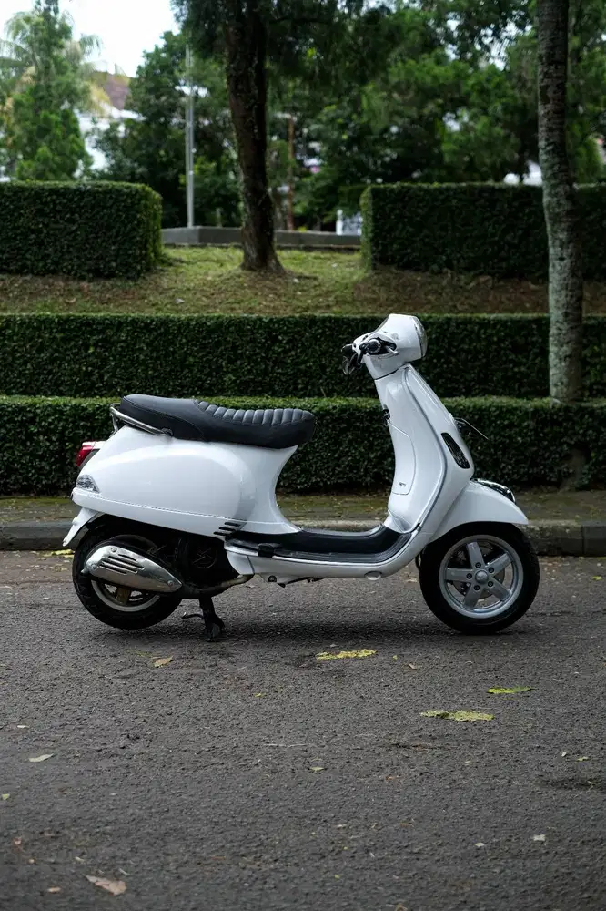 PIAGGIO VESPA LX 150 3VIE 2013 MURAH BERGARANSI
