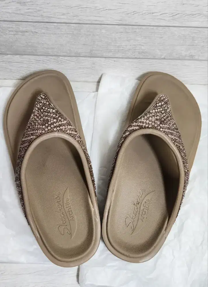 SANDAL SKECHERS ORIGINAL SIZE 37