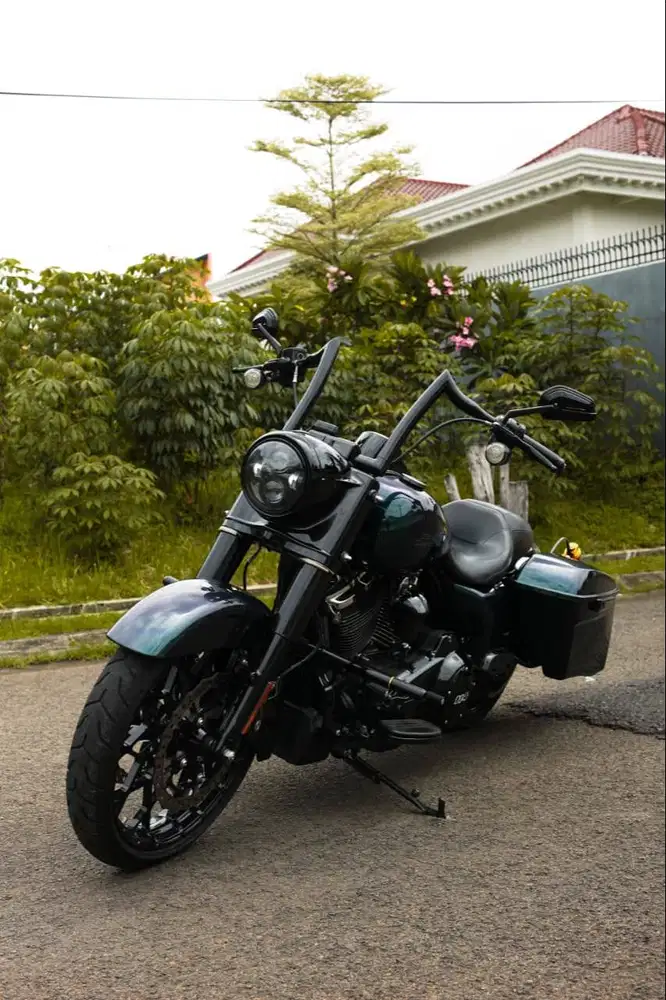 Harley Davidson Road King Special Venom Special 2021 FLHRXS