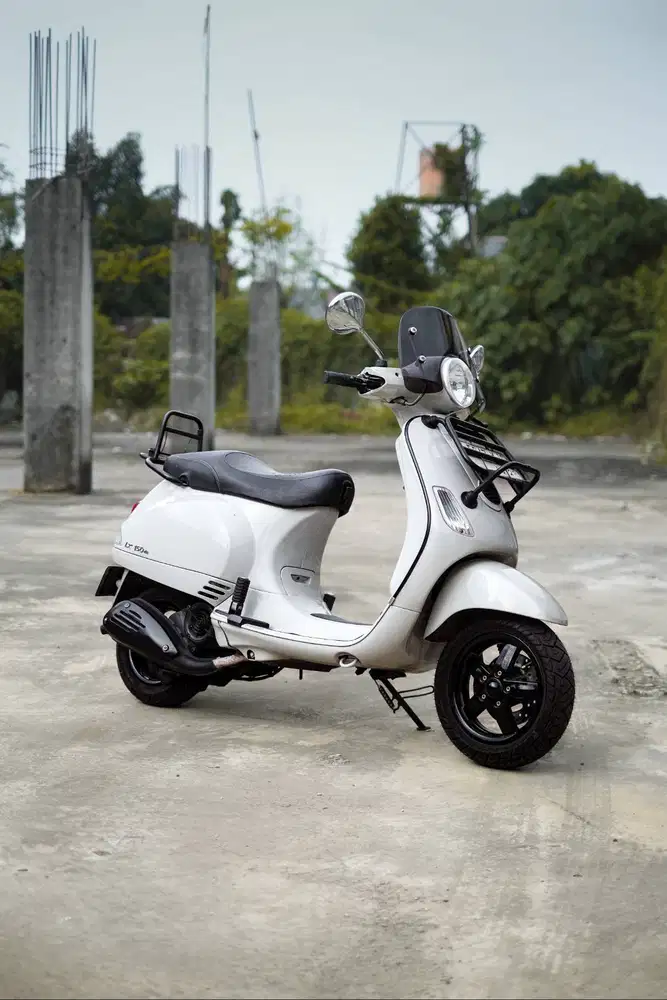 PIAGGIO VESPA LX 150 2VIE INJECTION 2012 MURAH BERGARANSI