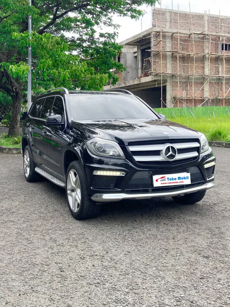 MERCEDES BENZ GL400 AMG