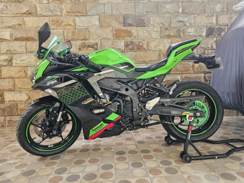 FS. Zx25R 2020 ABS Low Km