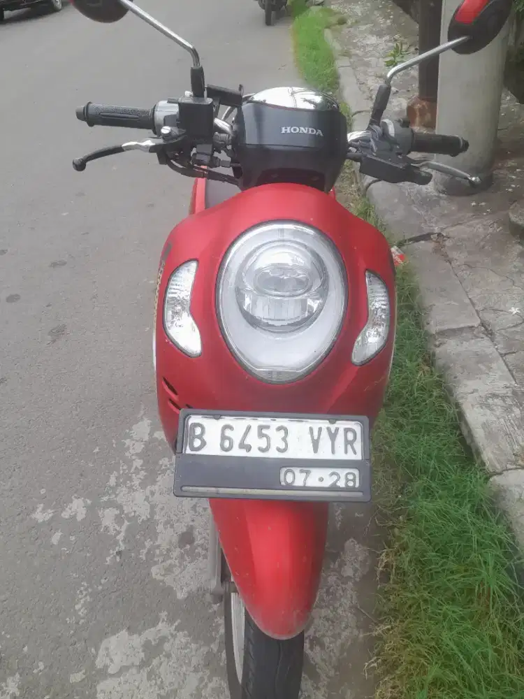 Jual cepat scoopy tahun 2023