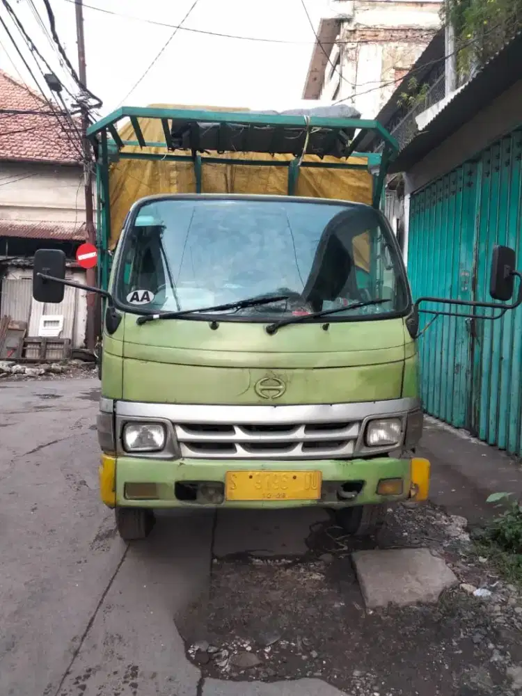 Dijual cepat Truk Hino Dutro